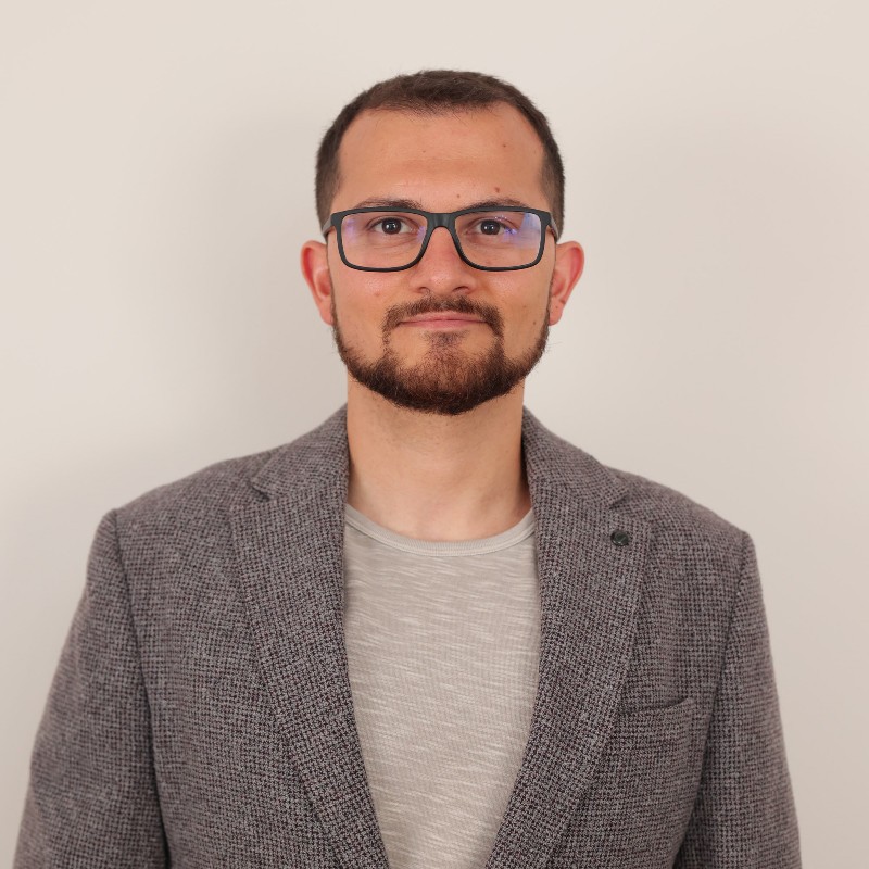 Portrait of Yusuf Aytas, co-author of Software Engineering Handbook